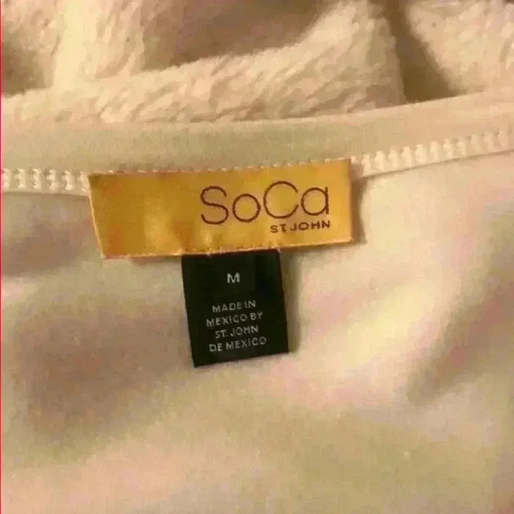 SoCa St. John Ivory Embellished Tshirt Size M - Picture 3 of 6